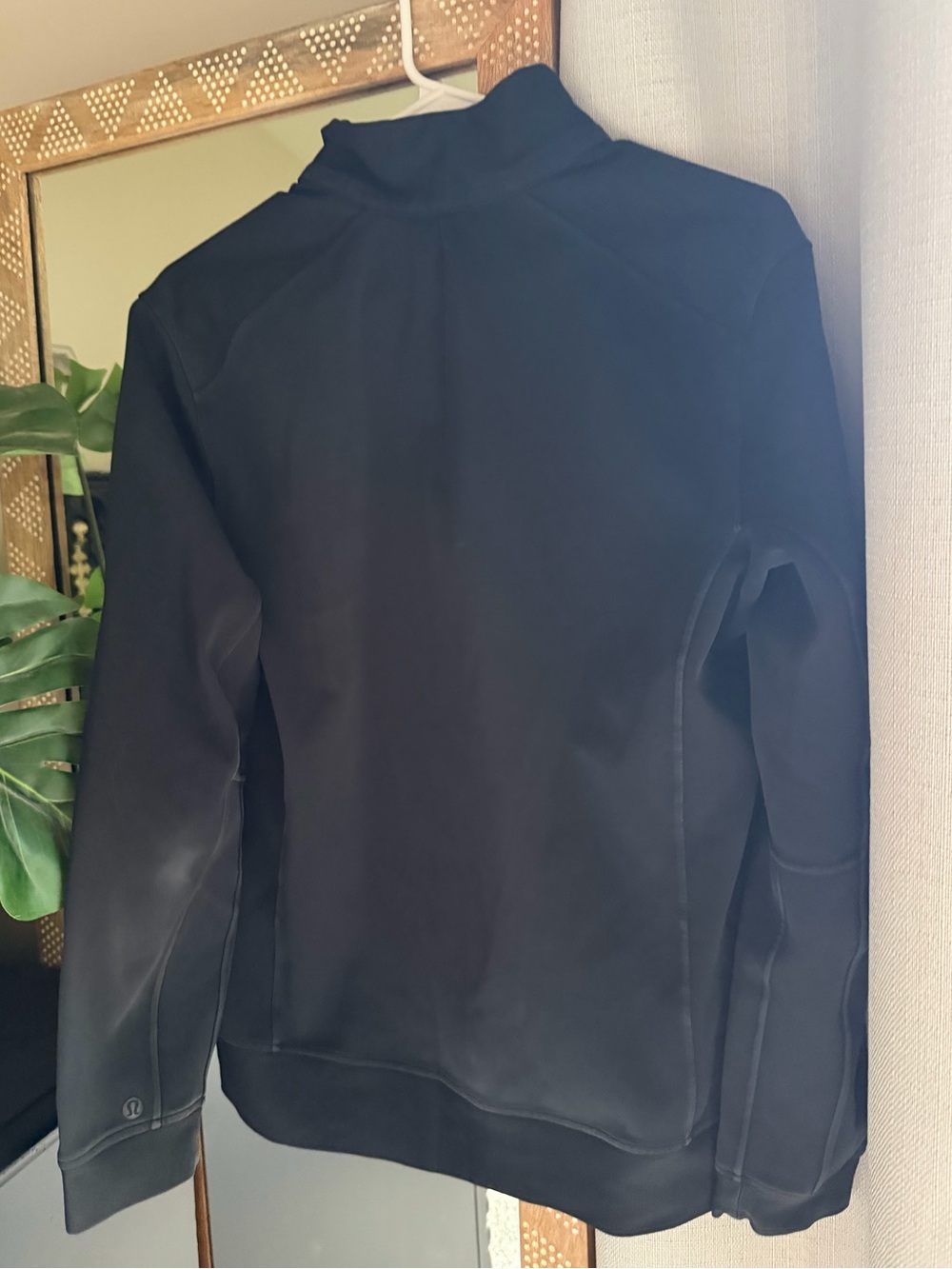 Men's medium Lululemon Black Full-Zip Jacket - Picture 5 of 5